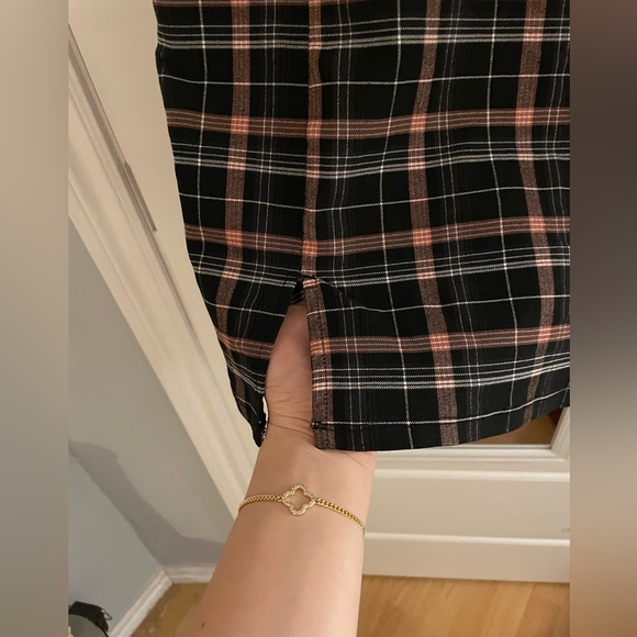 Garage: Plaid Dress - Picture 2 of 4